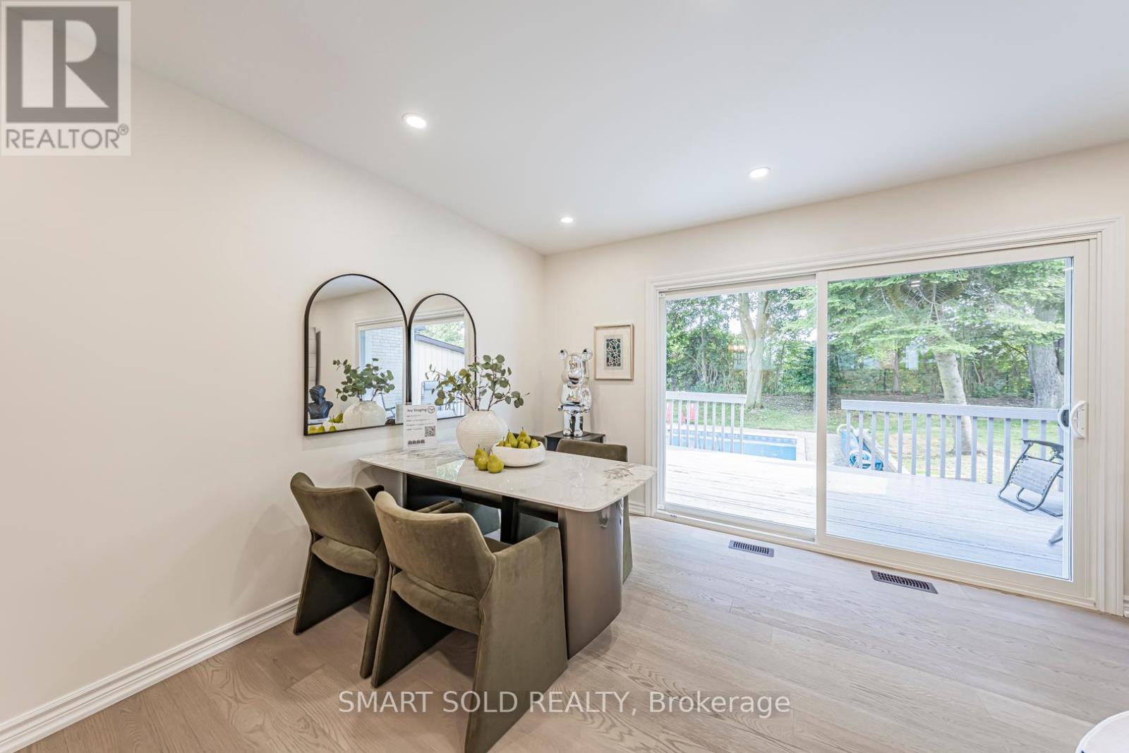 158 Park Avenue, Newmarket, Ontario  L3Y 1V1 - Photo 16 - N12430307