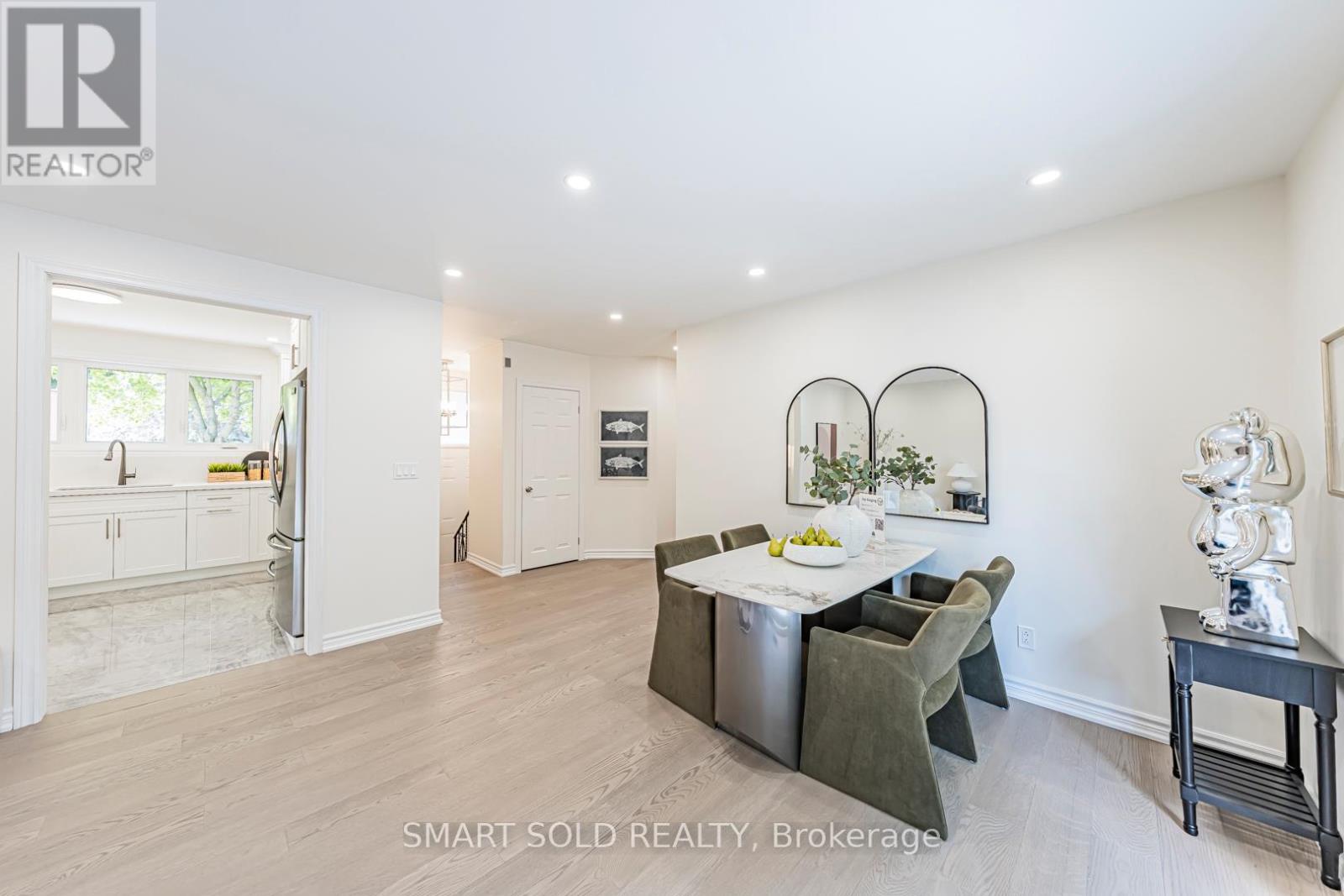 158 Park Avenue, Newmarket, Ontario  L3Y 1V1 - Photo 20 - N12430307