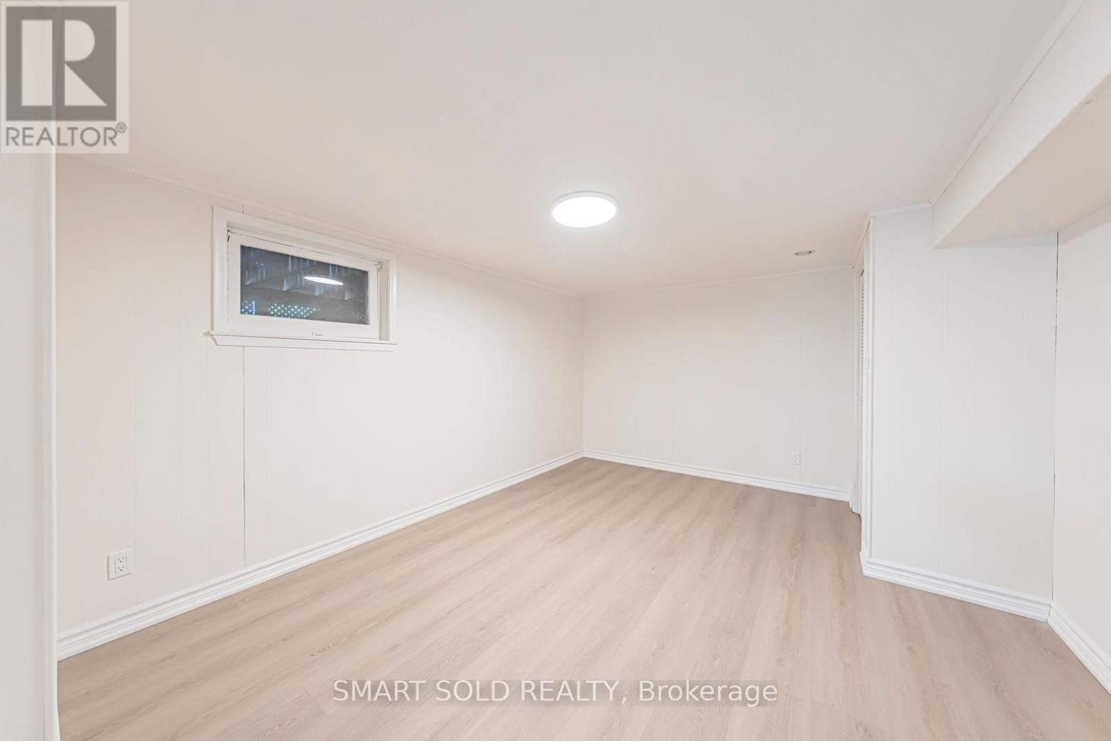 158 Park Avenue, Newmarket, Ontario  L3Y 1V1 - Photo 39 - N12430307