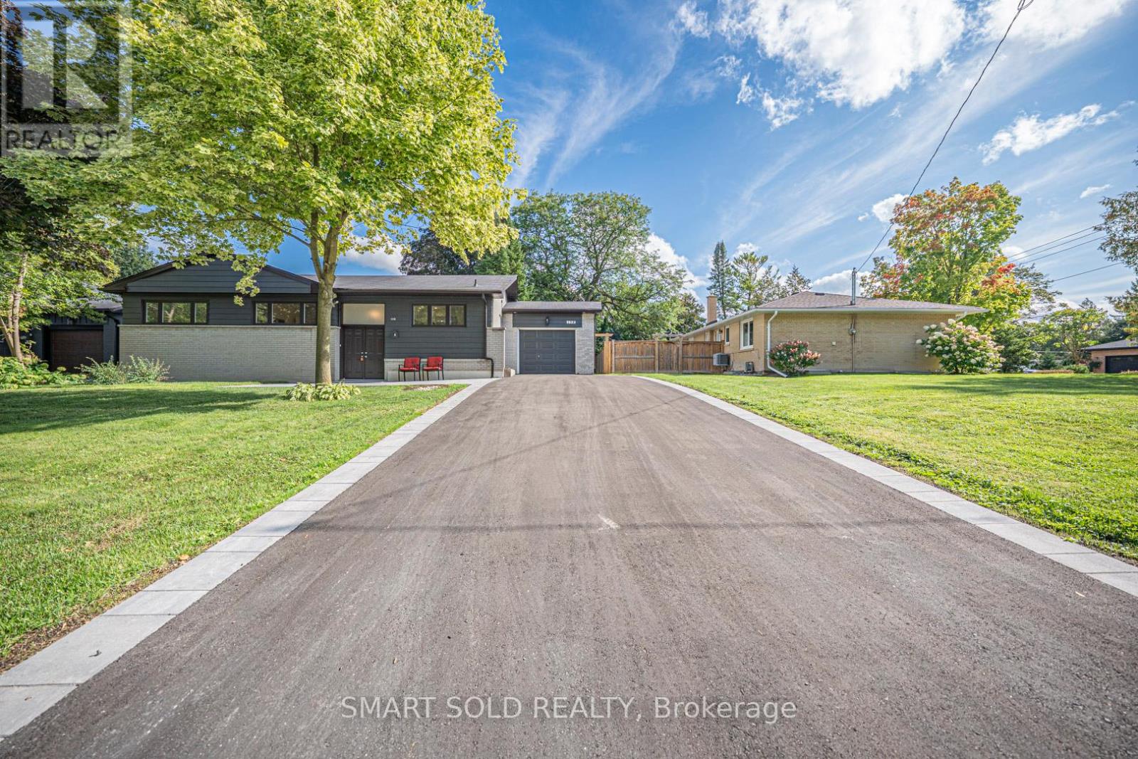 158 Park Avenue, Newmarket, Ontario  L3Y 1V1 - Photo 4 - N12430307