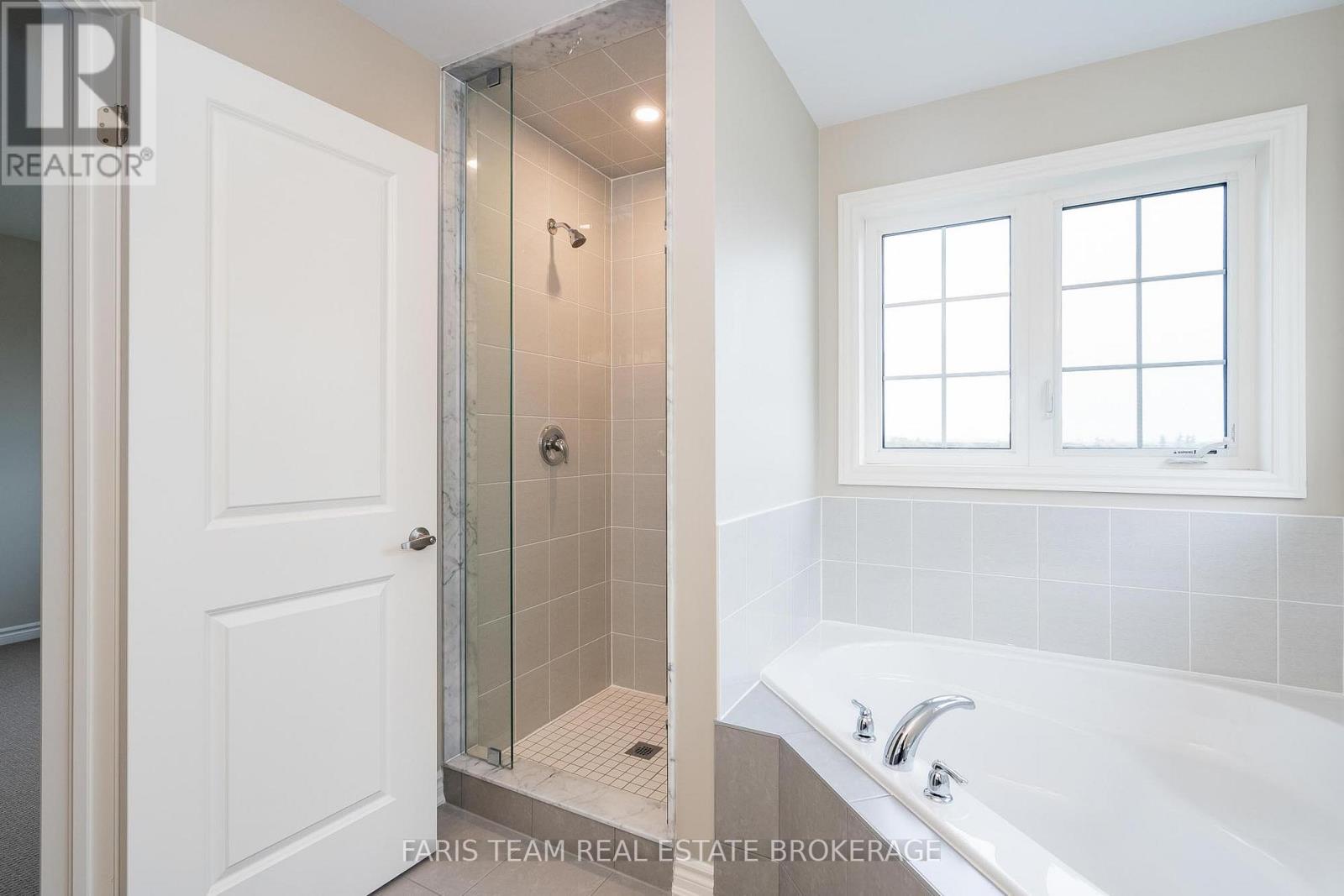 276 Springfield Crescent, Clearview, Ontario  L0M 1S0 - Photo 22 - S12430317
