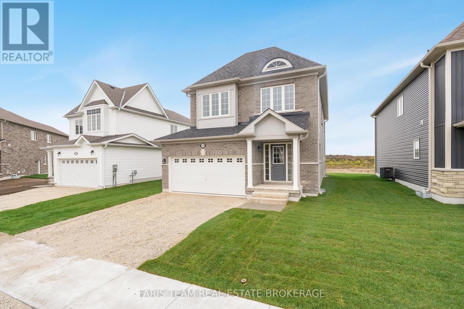 276 Springfield Crescent, Clearview, Ontario  L0M 1S0 - Photo 3 - S12430317