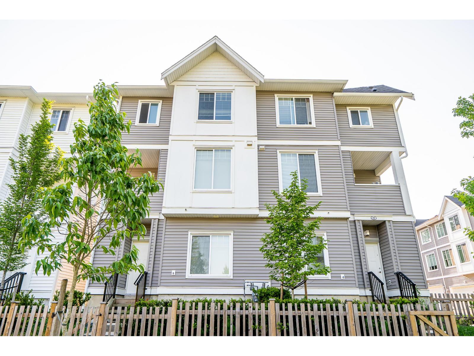 28 8033 166B STREET, Surrey, British Columbia