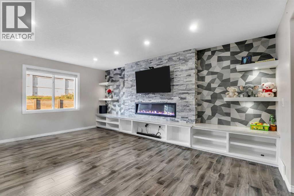 228 Covemeadow Court Ne, Calgary, Alberta  T3K 6H2 - Photo 5 - A2260508
