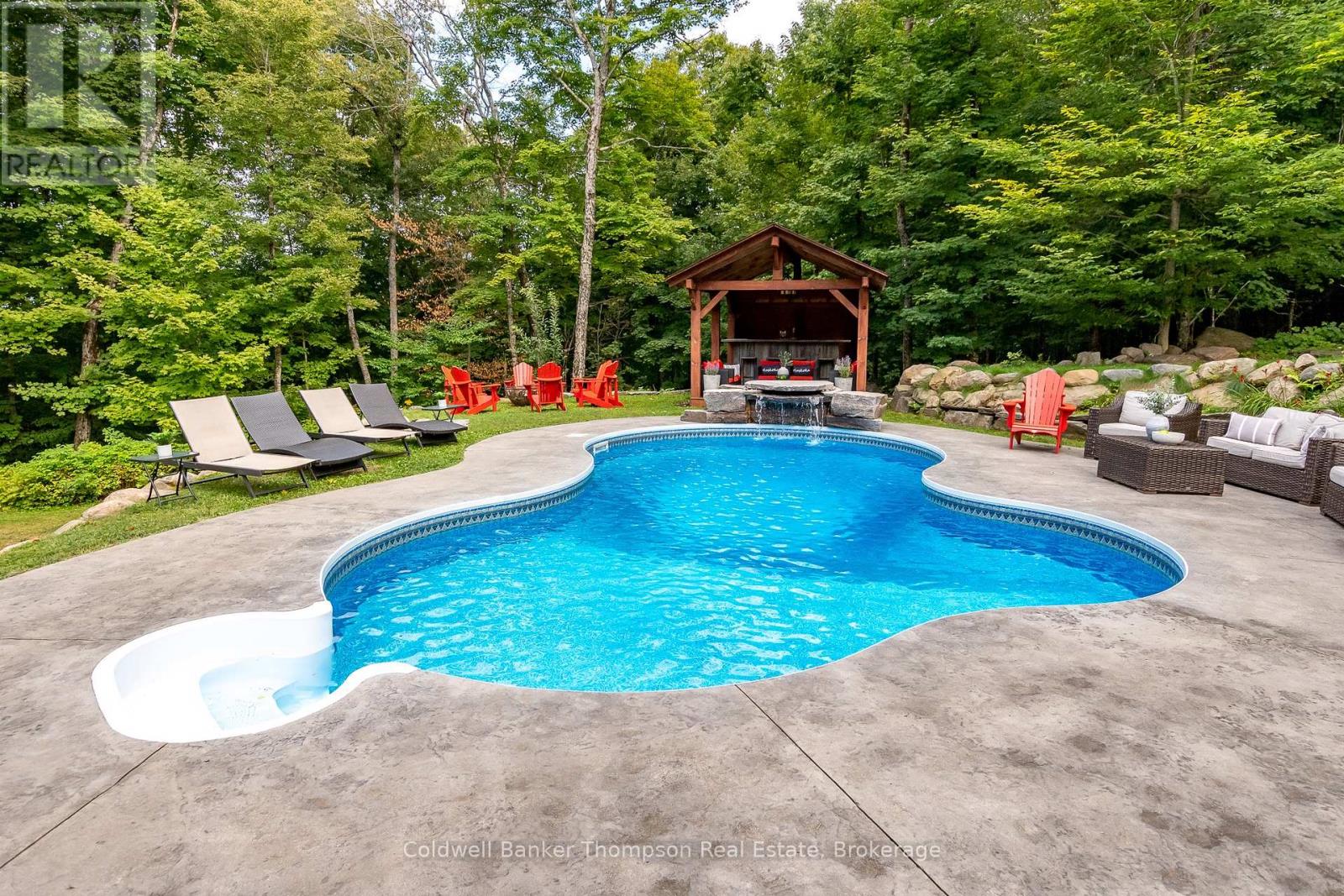 15 Forest Hill Lane, Huntsville, Ontario  P1H 2N5 - Photo 44 - X12360160
