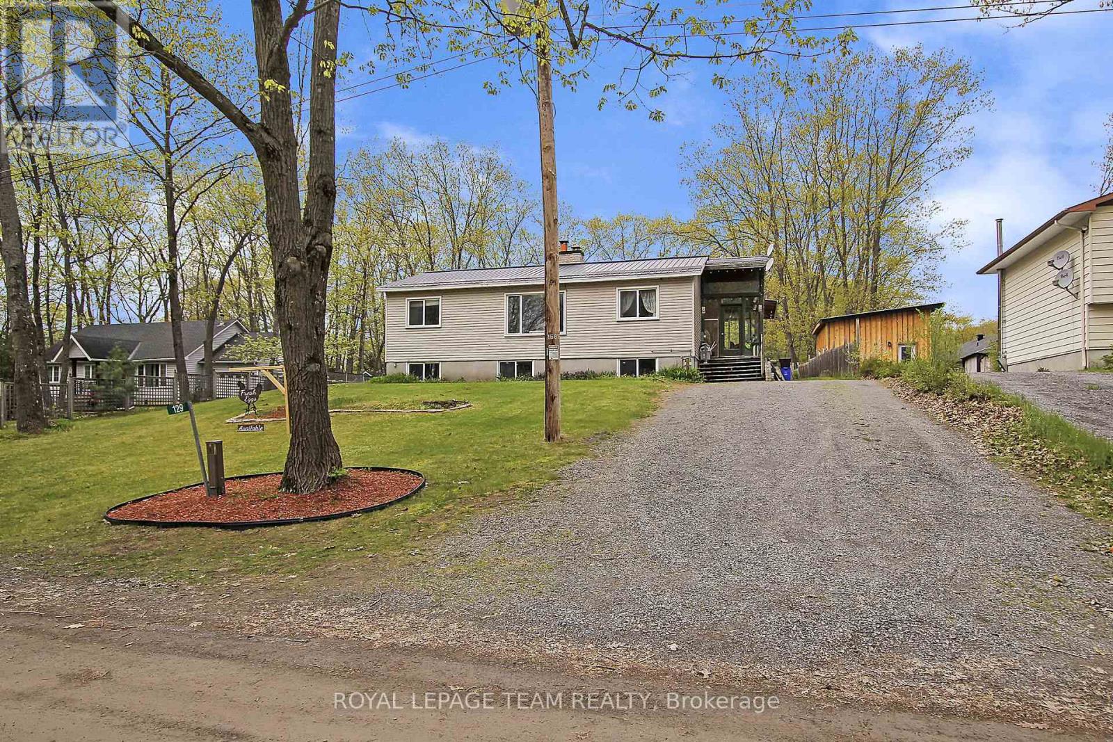 129 Spinnaker Way, Ottawa, Ontario  K0A 3M0 - Photo 1 - X12430352