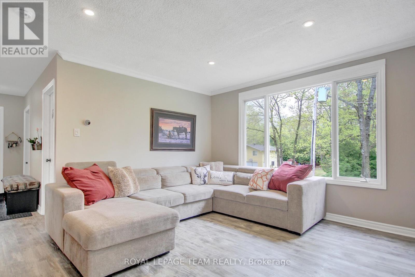129 Spinnaker Way, Ottawa, Ontario  K0A 3M0 - Photo 11 - X12430352