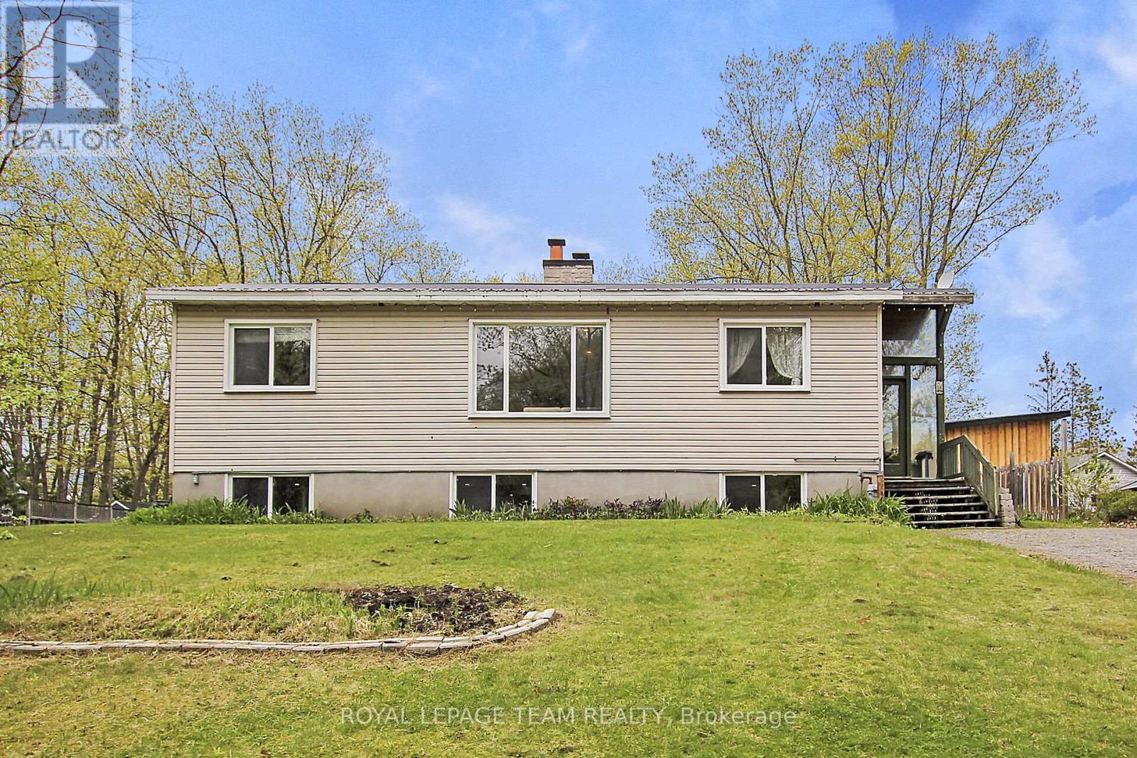 129 Spinnaker Way, Ottawa, Ontario  K0A 3M0 - Photo 3 - X12430352