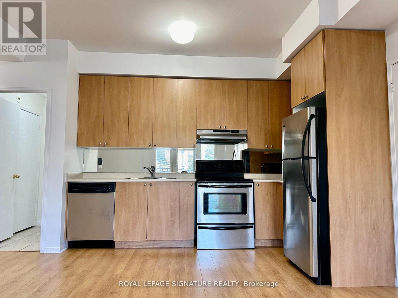 86 - 3088 Eglinton Avenue, Mississauga, Ontario  L5M 8C5 - Photo 6 - W12430316