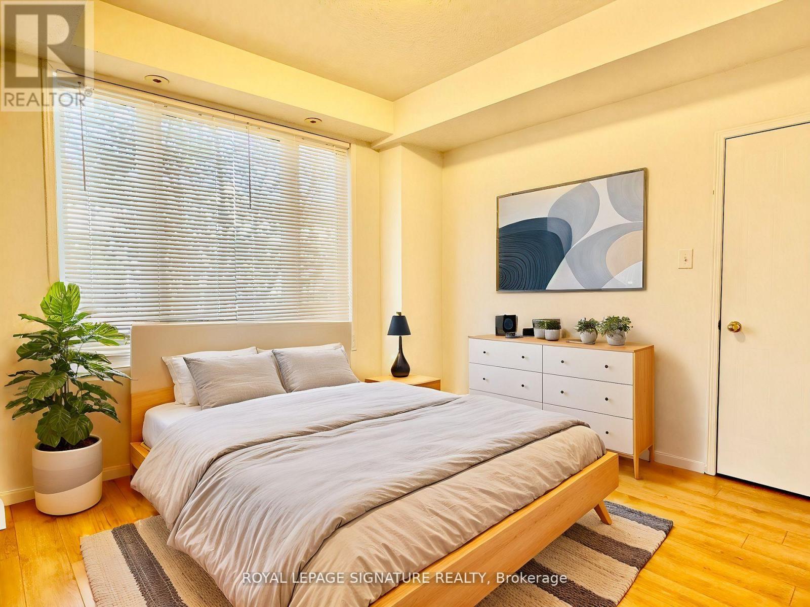86 - 3088 Eglinton Avenue, Mississauga, Ontario  L5M 8C5 - Photo 8 - W12430316