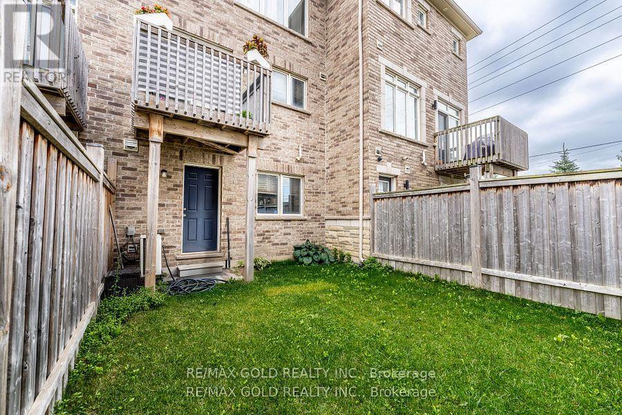 34 Rockbrook Trail, Brampton, Ontario  L7A 4H8 - Photo 27 - W12430341