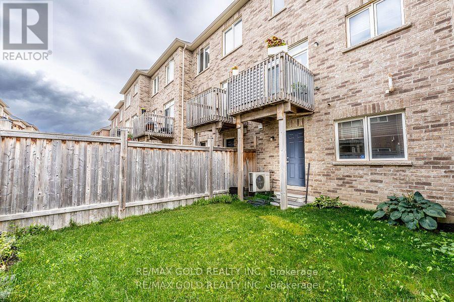 34 Rockbrook Trail, Brampton, Ontario  L7A 4H8 - Photo 28 - W12430341
