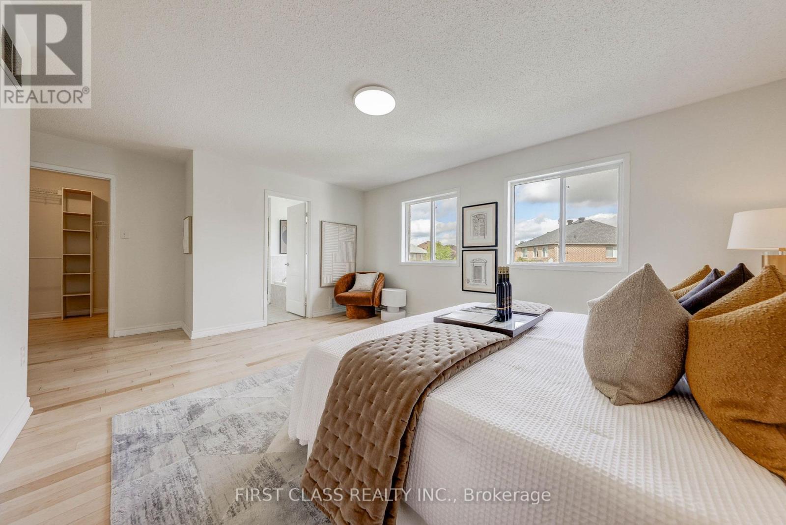 47 Lauraview Crescent, Markham, Ontario  L6C 2R4 - Photo 18 - N12430242