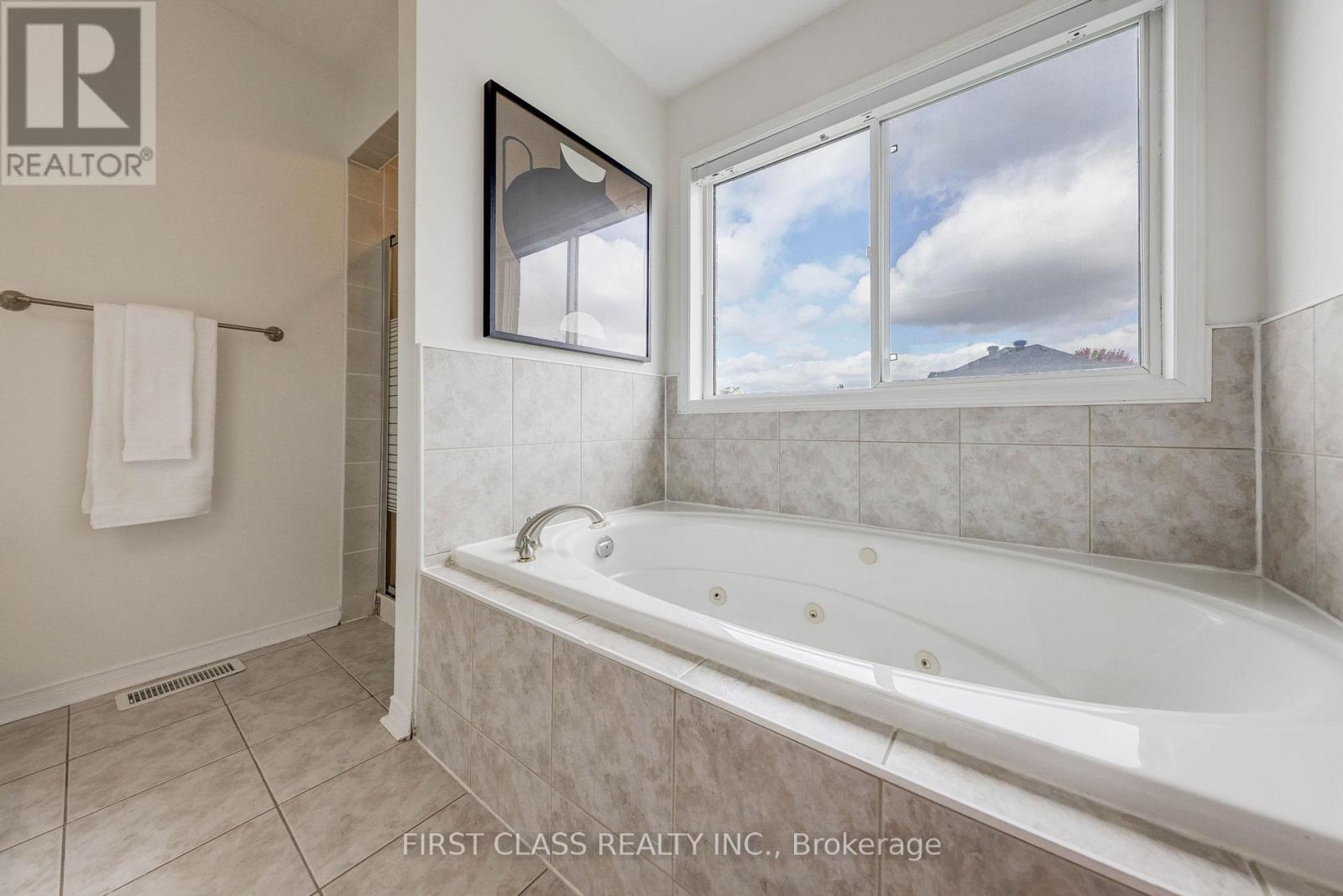 47 Lauraview Crescent, Markham, Ontario  L6C 2R4 - Photo 20 - N12430242