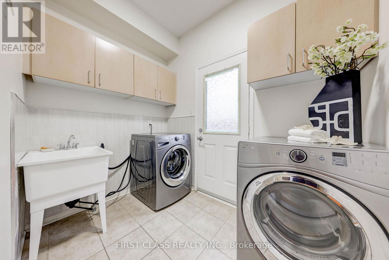 47 Lauraview Crescent, Markham, Ontario  L6C 2R4 - Photo 28 - N12430242