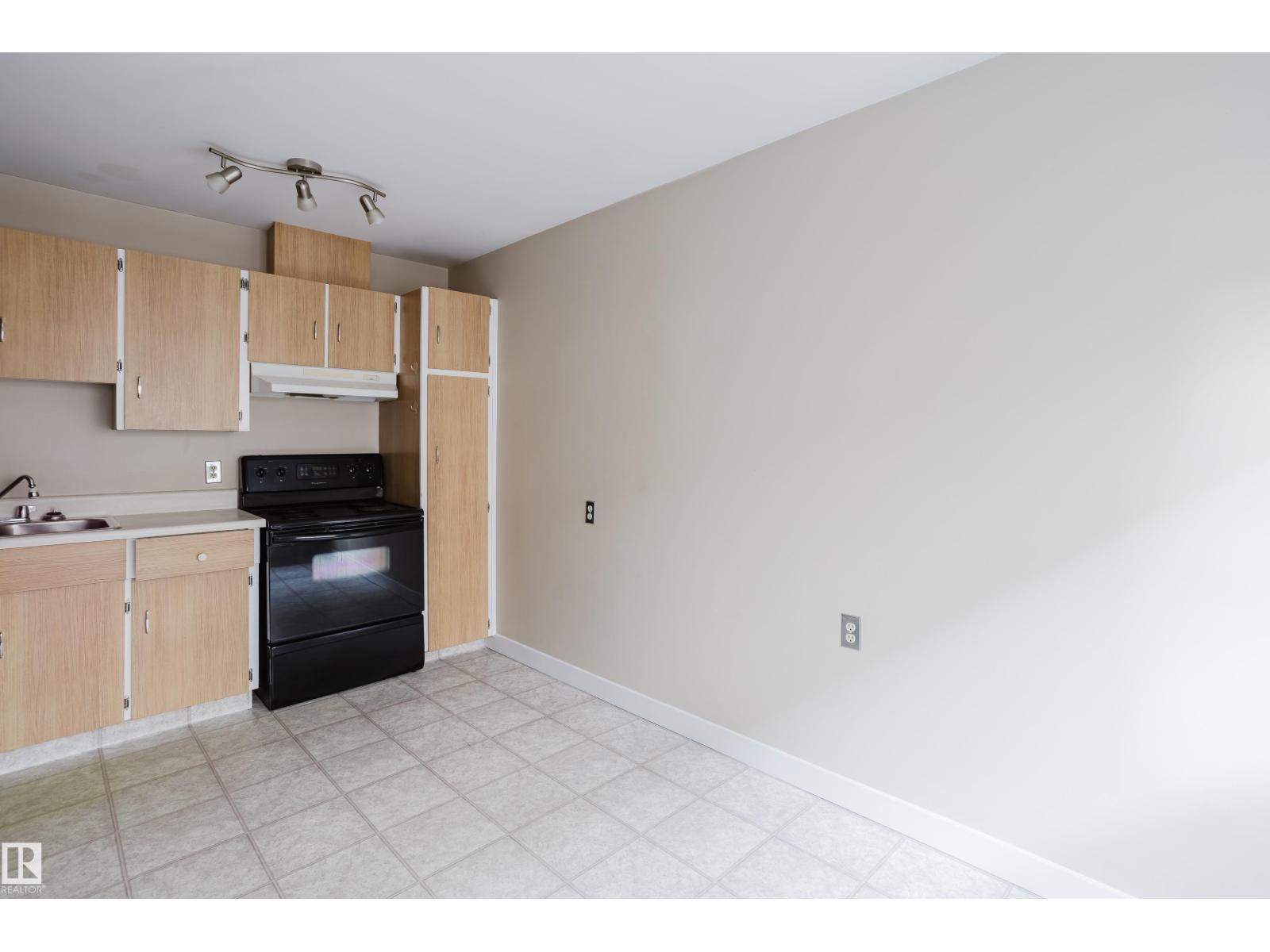 17723 95 St Nw, Edmonton, Alberta  T5Z 2E2 - Photo 6 - E4459806