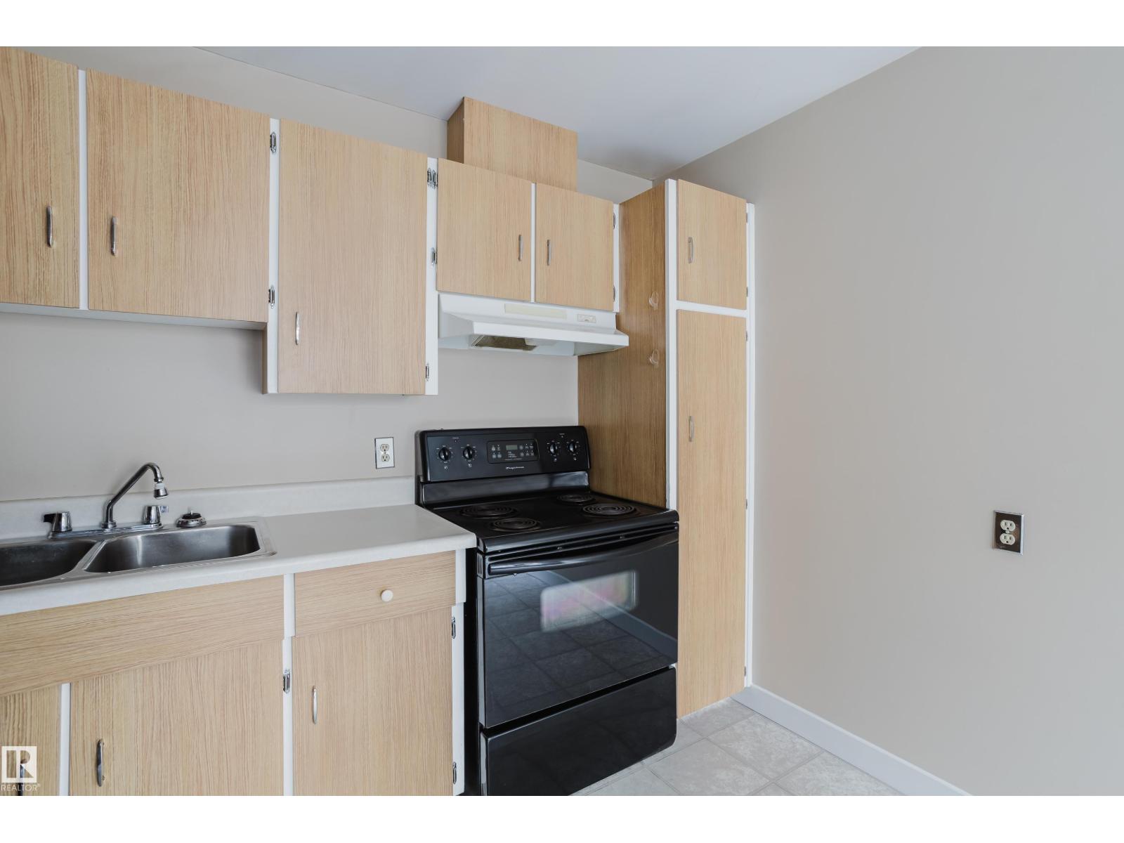 17723 95 St Nw, Edmonton, Alberta  T5Z 2E2 - Photo 8 - E4459806