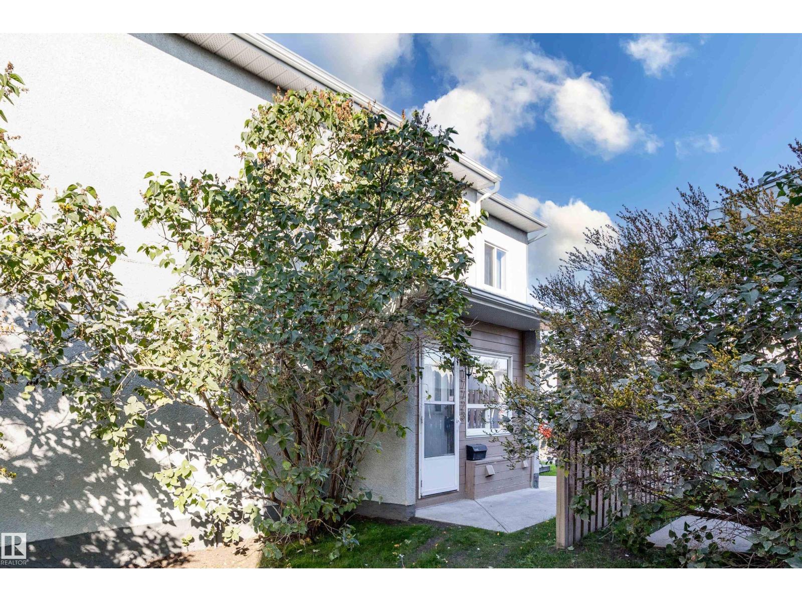 17723 95 St Nw, Edmonton, Alberta  T5Z 2E2 - Photo 2 - E4459806