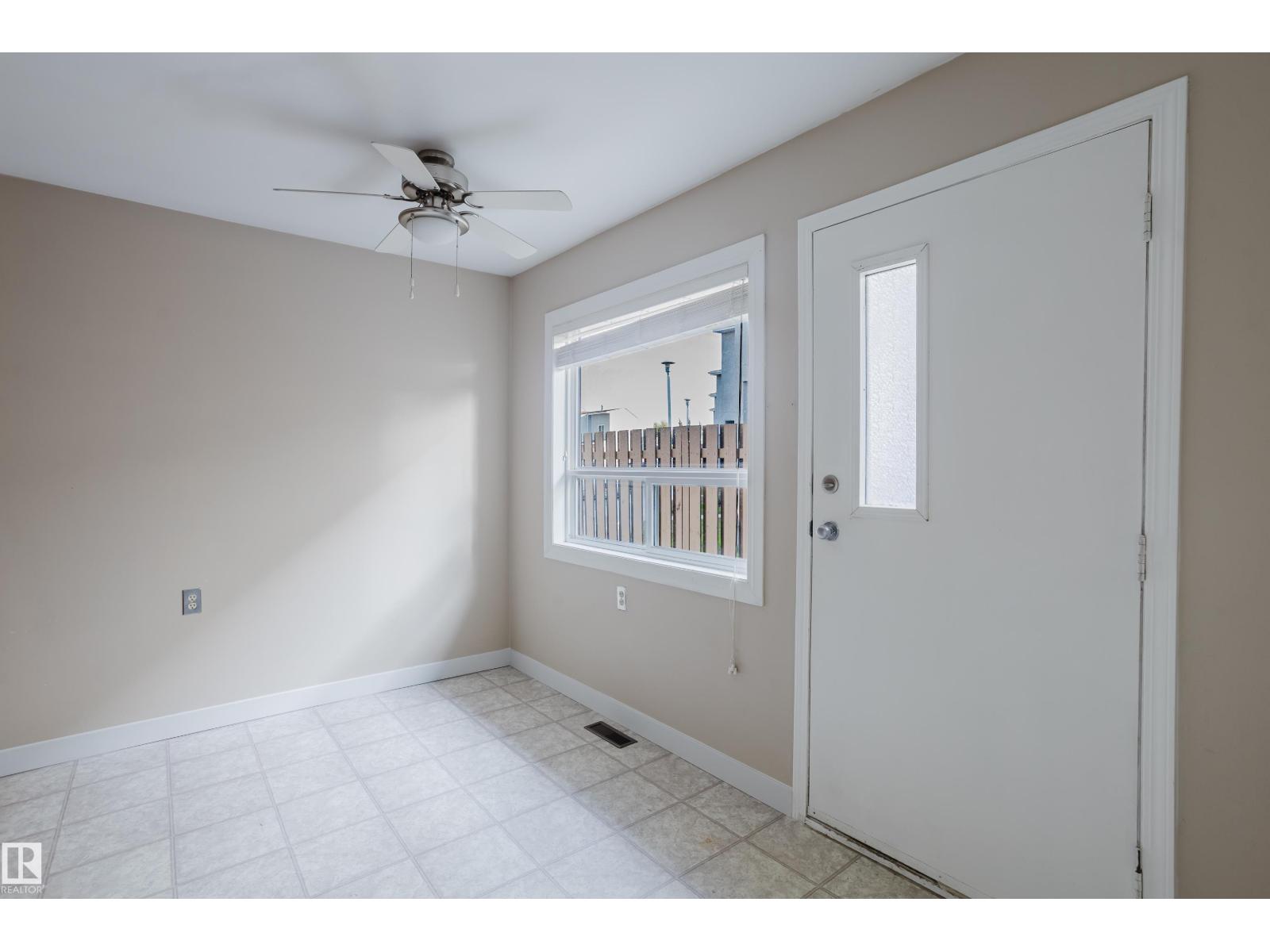 17723 95 St Nw, Edmonton, Alberta  T5Z 2E2 - Photo 4 - E4459806