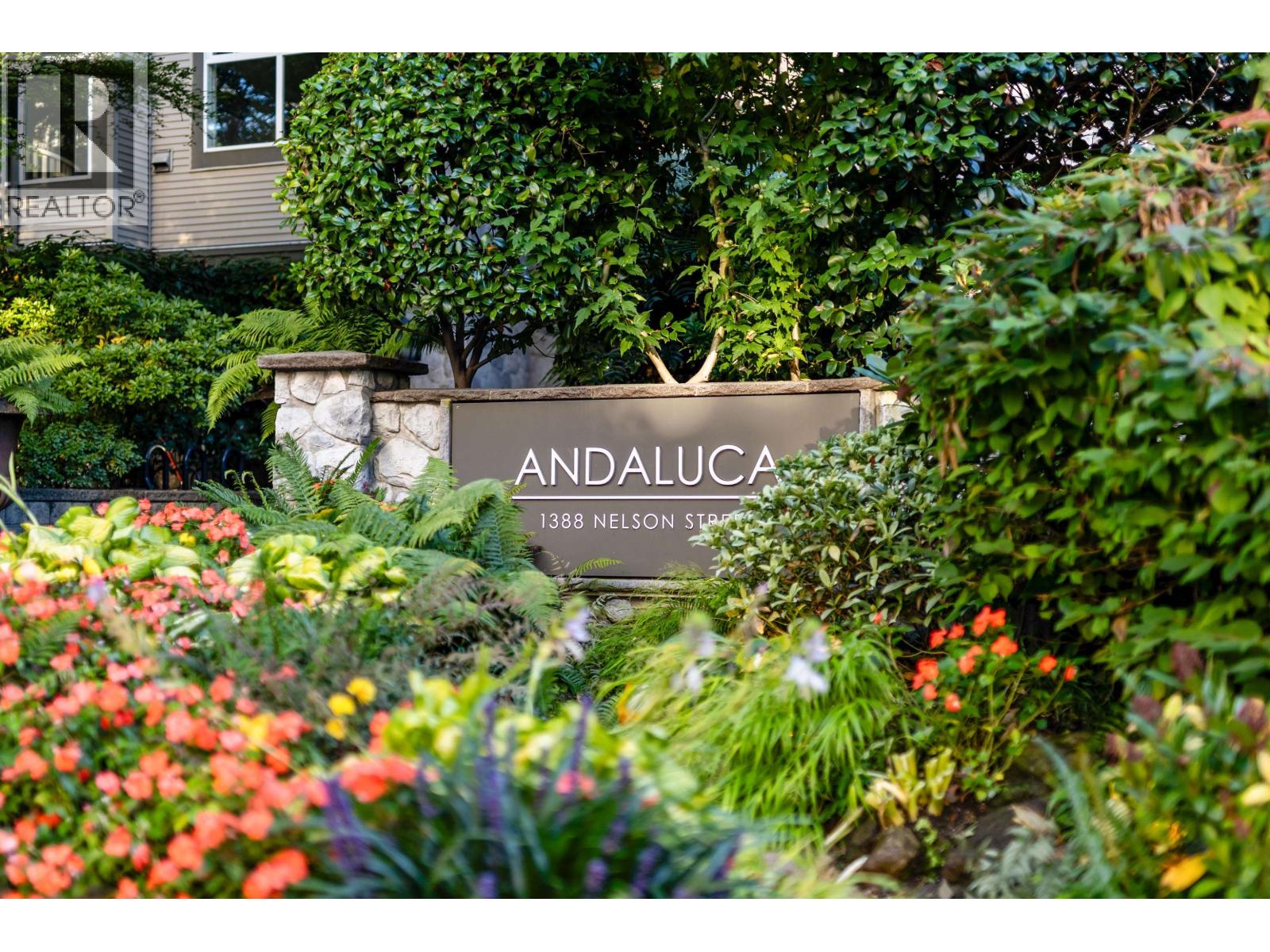 302 1388 Nelson Street, Vancouver, British Columbia  V6E 1J9 - Photo 1 - R3052470