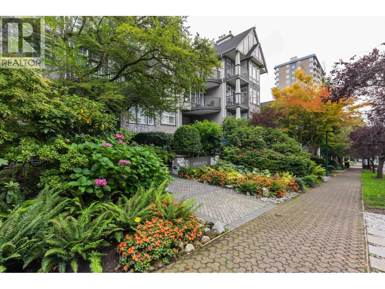 302 1388 Nelson Street, Vancouver, British Columbia  V6E 1J9 - Photo 2 - R3052470