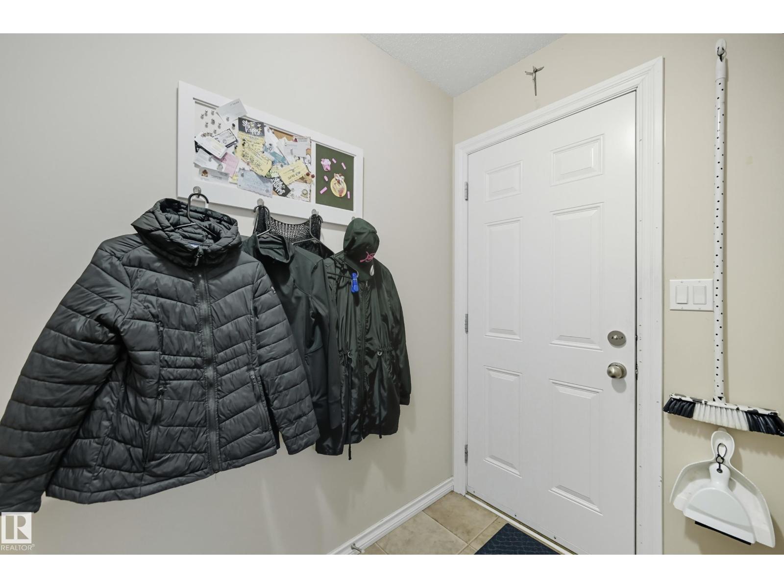 11236 84 St Nw, Edmonton, Alberta  T5B 3A9 - Photo 11 - E4459831