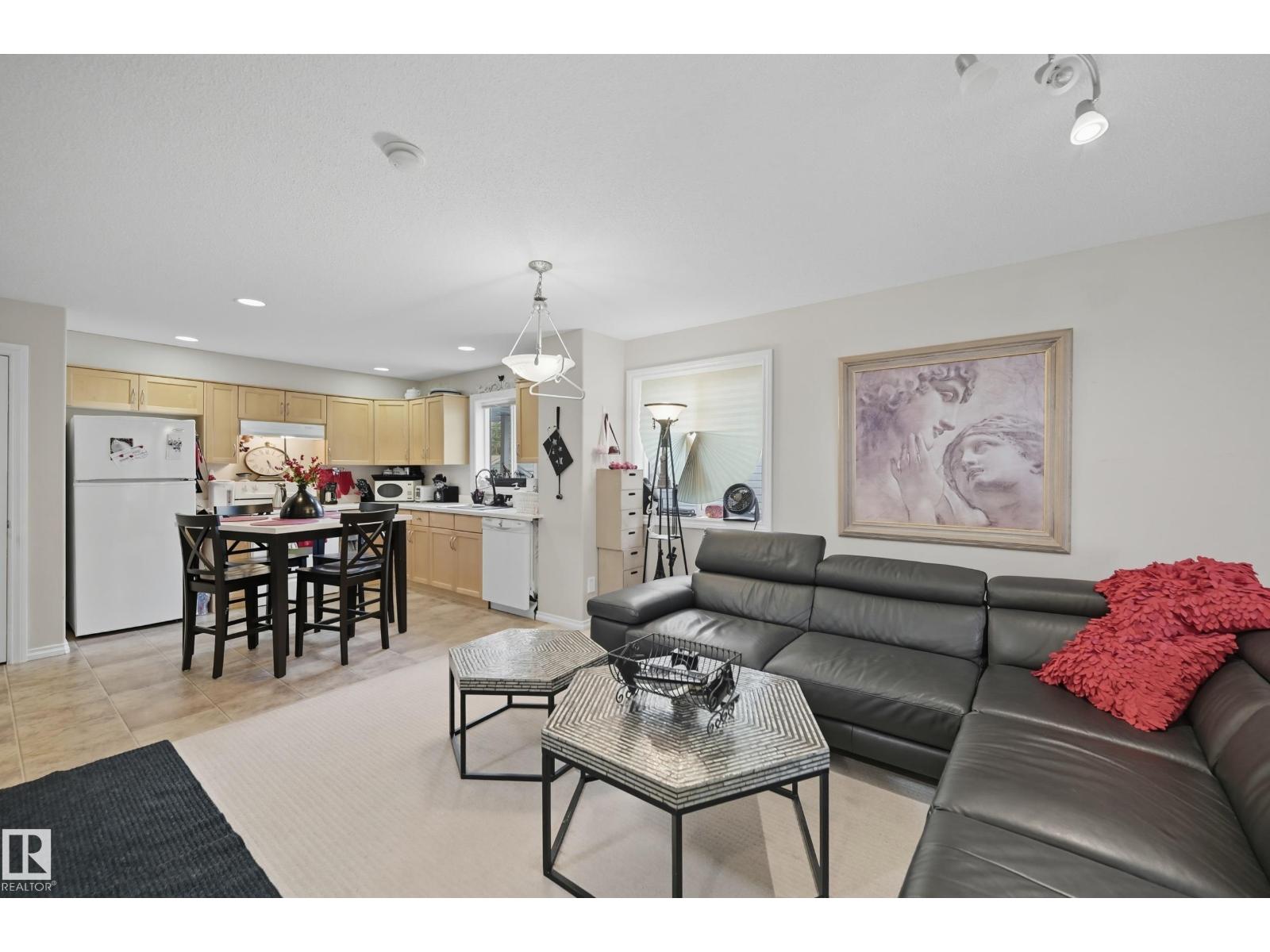 11236 84 St Nw, Edmonton, Alberta  T5B 3A9 - Photo 2 - E4459831
