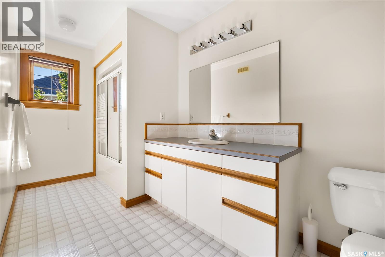 20 Sapphire Bay, Edenwold Rm No.158, Saskatchewan  S4L 1A8 - Photo 34 - SK019501