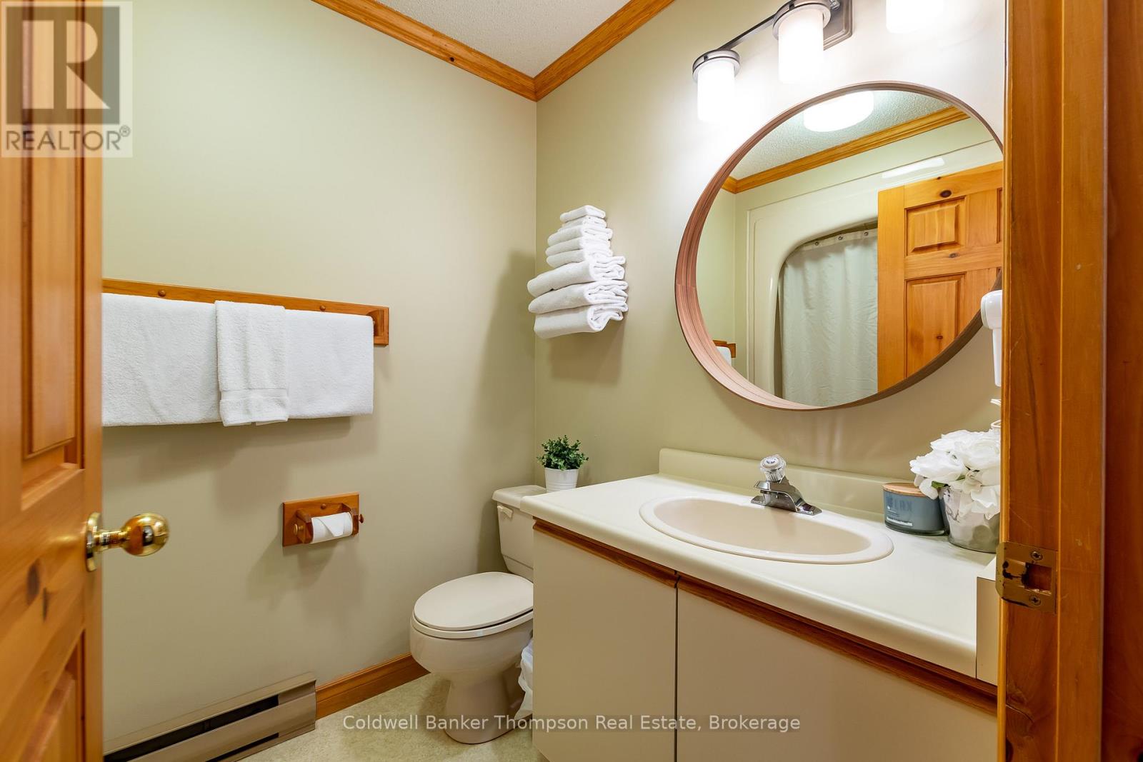 415 Grassmere Resort Road, Huntsville, Ontario  P1H 2J6 - Photo 15 - X12370503