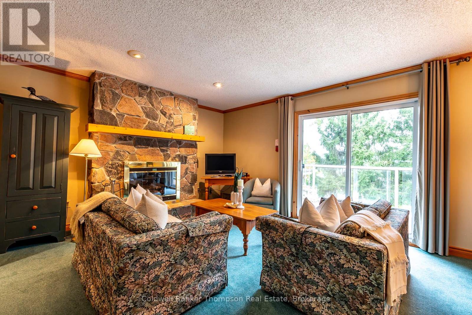 415 Grassmere Resort Road, Huntsville, Ontario  P1H 2J6 - Photo 12 - X12370503