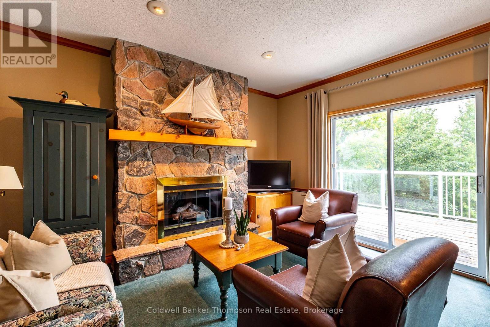 415 Grassmere Resort Road, Huntsville, Ontario  P1H 2J6 - Photo 19 - X12370503