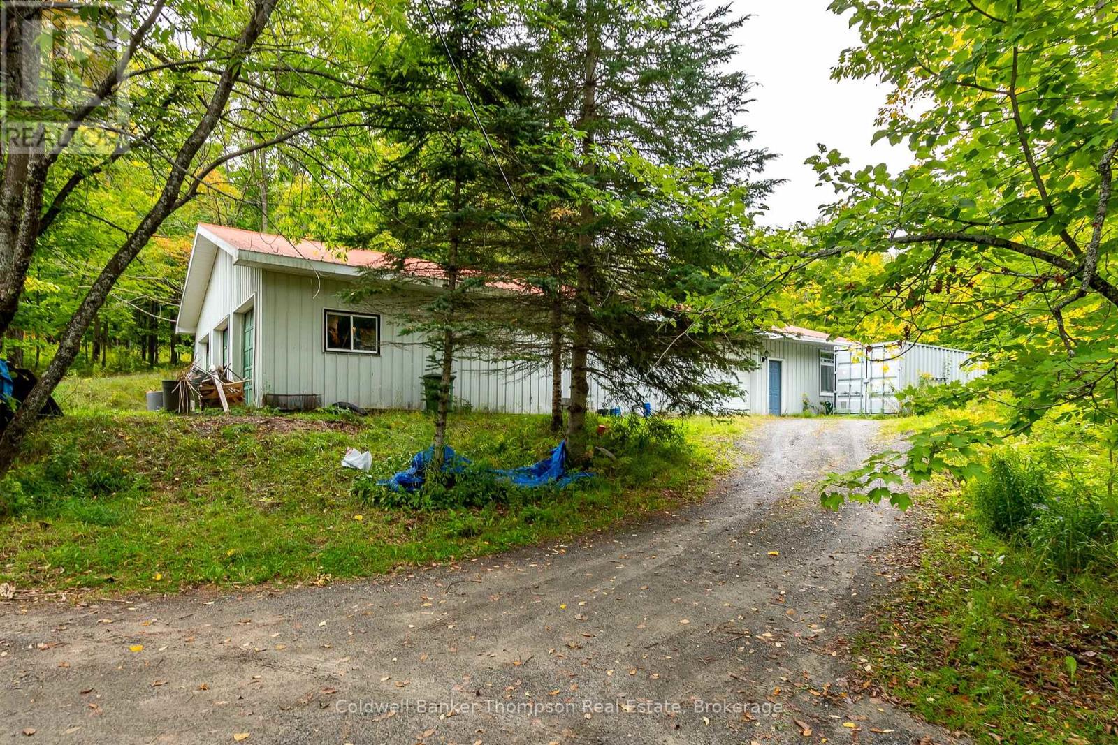 415 Grassmere Resort Road, Huntsville, Ontario  P1H 2J6 - Photo 38 - X12370503