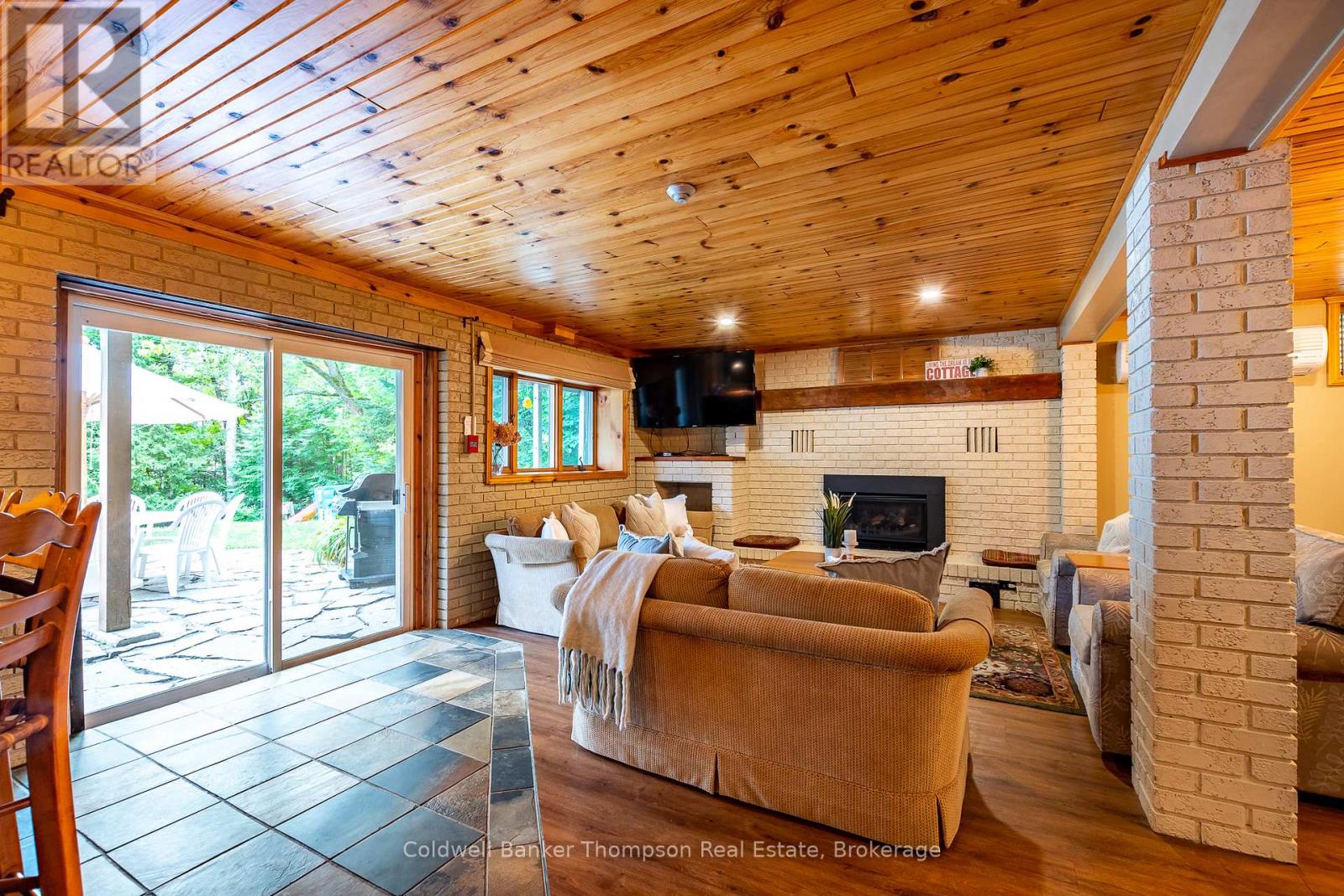 415 Grassmere Resort Road, Huntsville, Ontario  P1H 2J6 - Photo 33 - X12370503