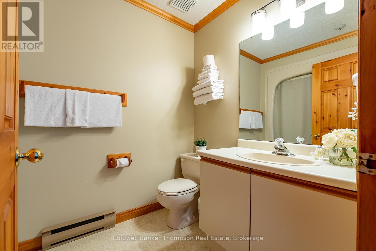 415 Grassmere Resort Road, Huntsville, Ontario  P1H 2J6 - Photo 8 - X12370503