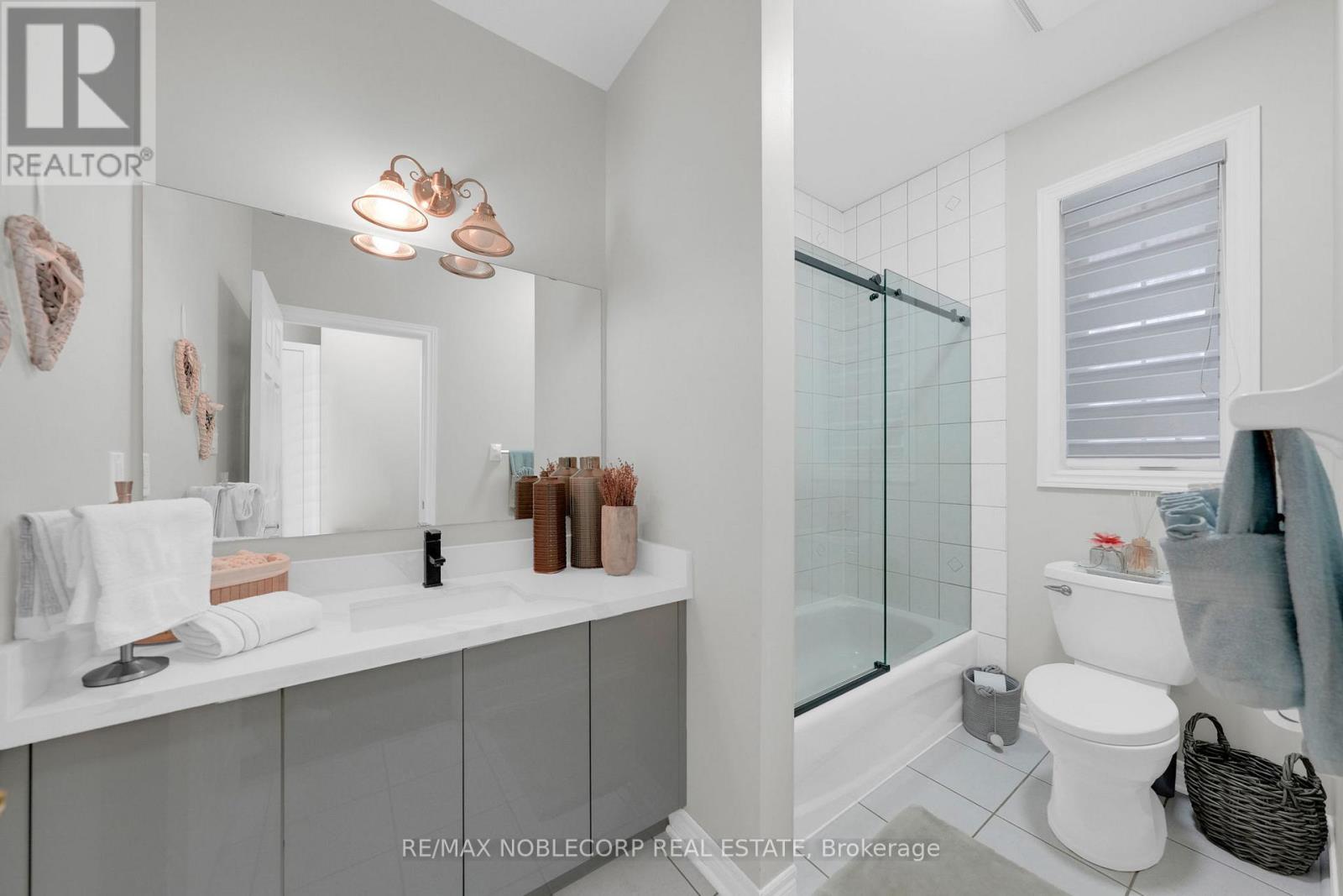 14 Willard Hunt Court, King, Ontario  L0G 1T0 - Photo 22 - N12430365