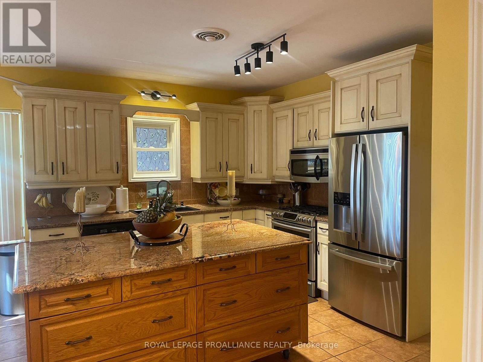 7 Forsyth Street N, Marmora And Lake (Marmora Ward), Ontario  K0K 2M0 - Photo 37 - X12430348