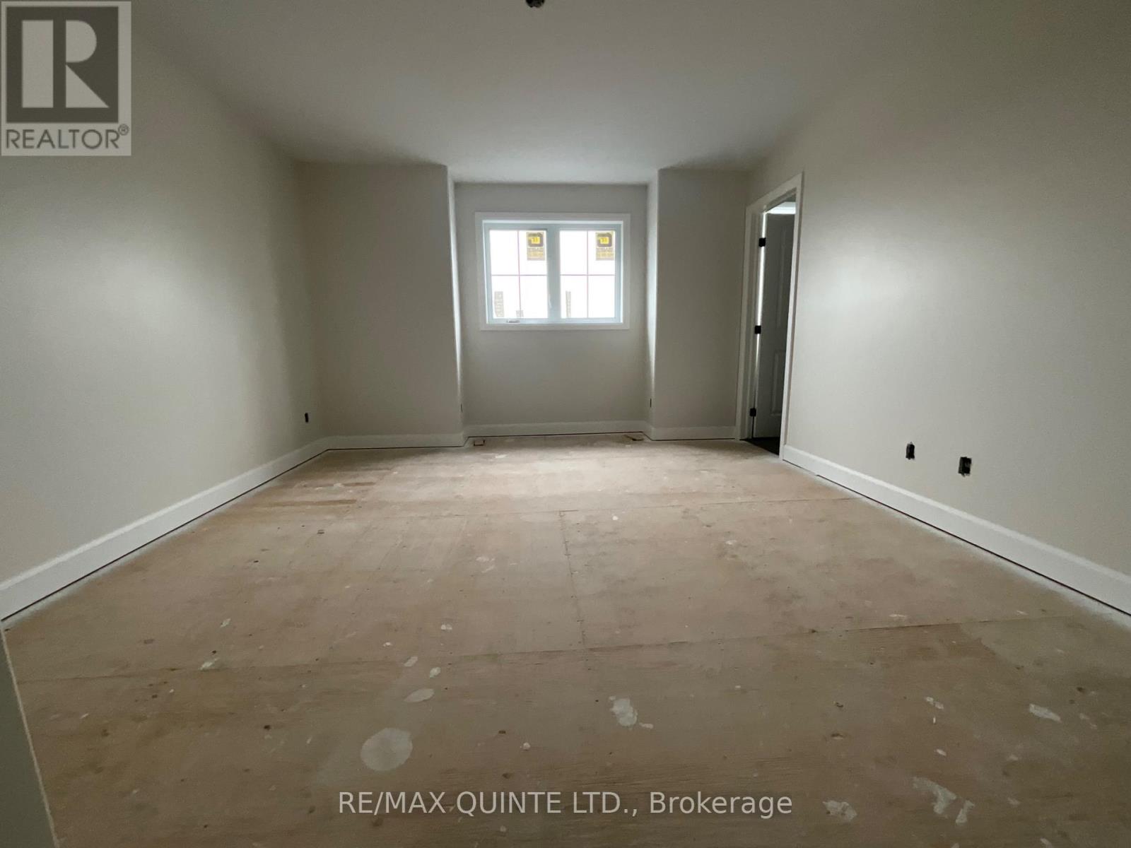 93 Raycroft Drive, Belleville, Ontario K8N 0R5 - Photo 3 - X12430404