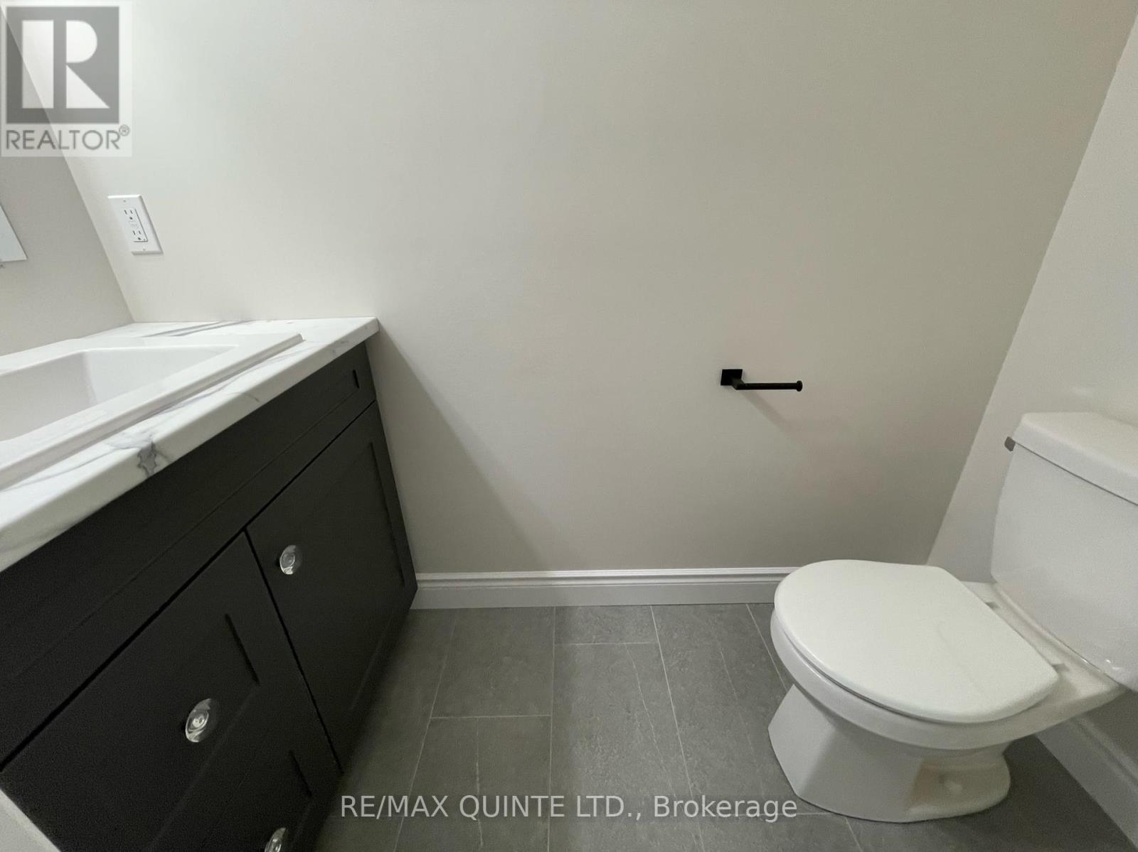 83 Raycroft Drive, Belleville (Thurlow Ward), Ontario  K8N 0R5 - Photo 10 - X12430407