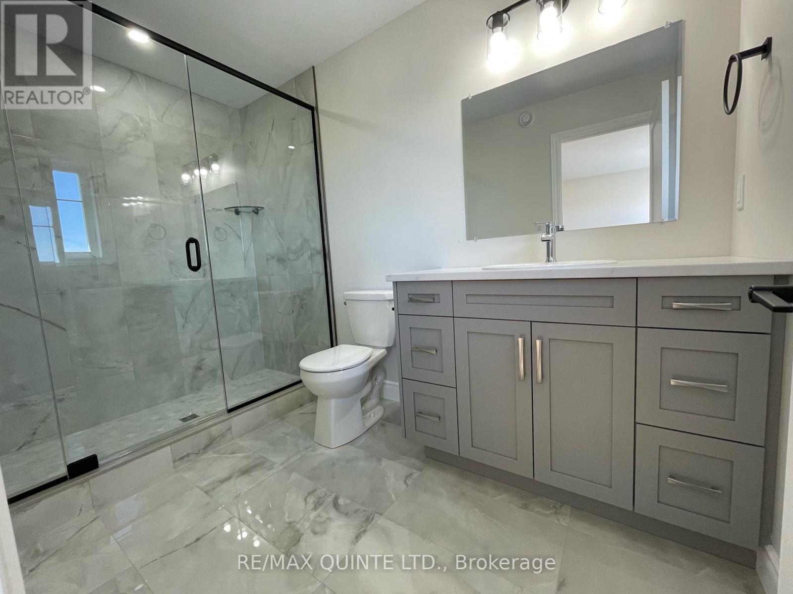 83 Raycroft Drive, Belleville (Thurlow Ward), Ontario  K8N 0R5 - Photo 3 - X12430407