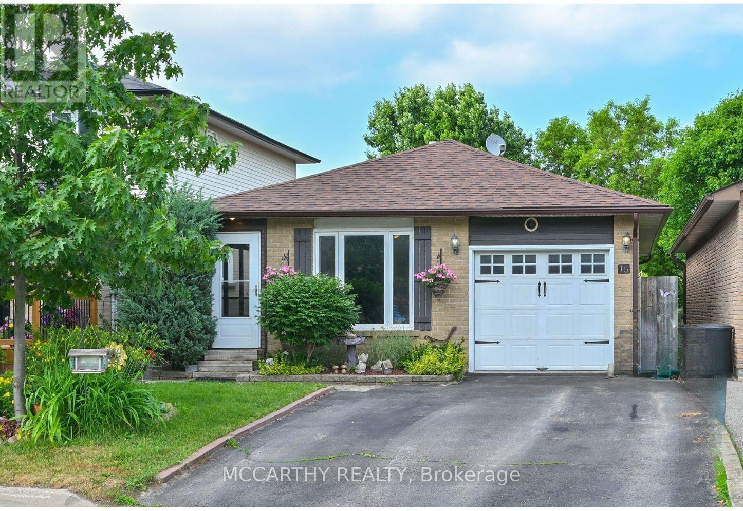 15 ANDREW AVENUE, Orangeville, Ontario