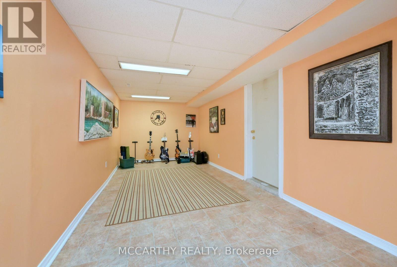 15 Andrew Avenue, Orangeville, Ontario  L9W 4E5 - Photo 25 - W12430360