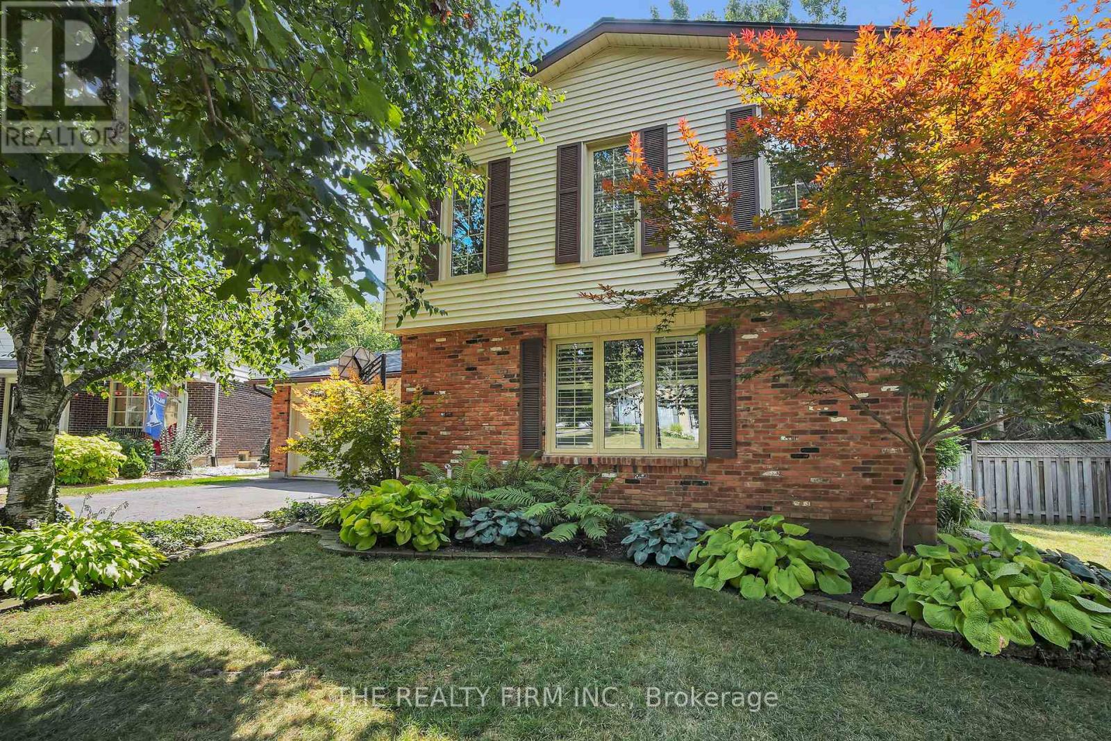31 Mctaggart Crescent, London North, Ontario  N5X 2E2 - Photo 3 - X12430384
