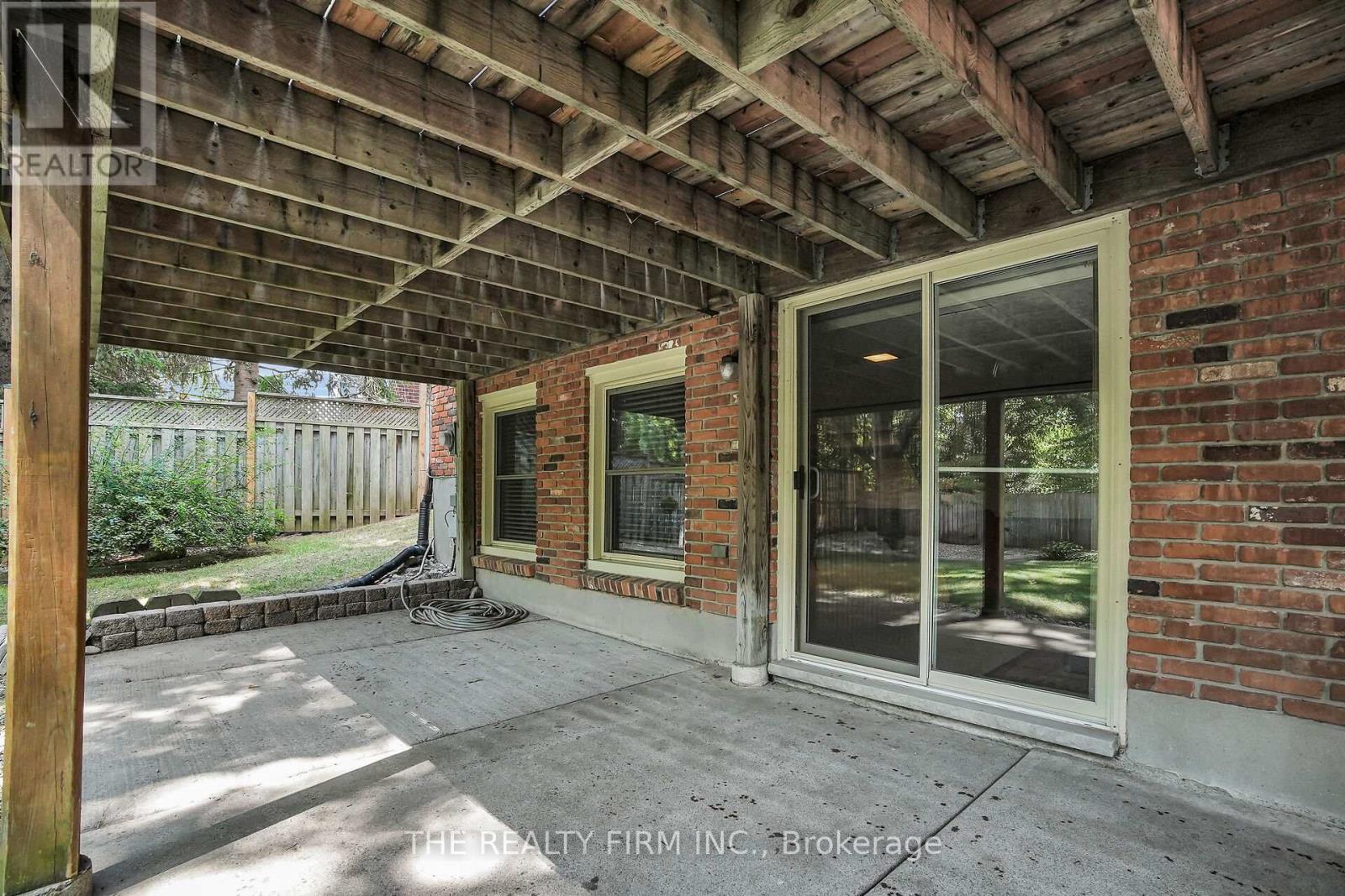 31 Mctaggart Crescent, London North, Ontario  N5X 2E2 - Photo 44 - X12430384
