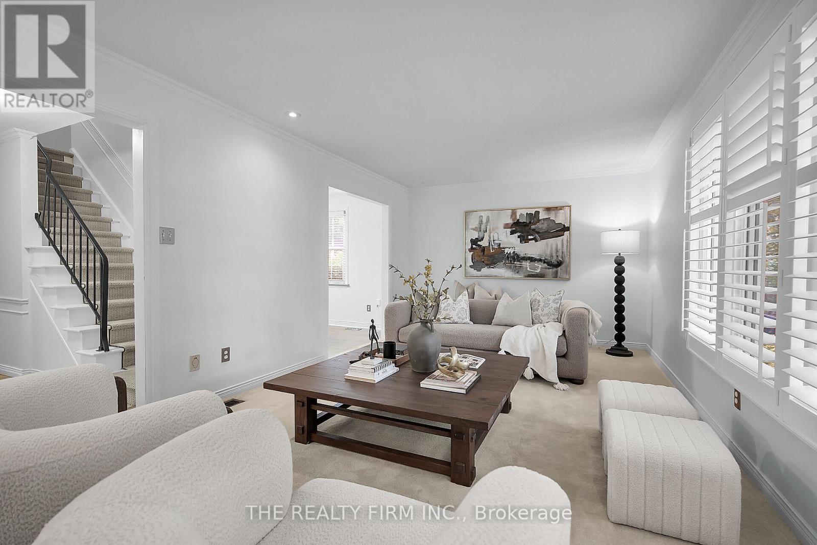 31 Mctaggart Crescent, London North, Ontario  N5X 2E2 - Photo 7 - X12430384