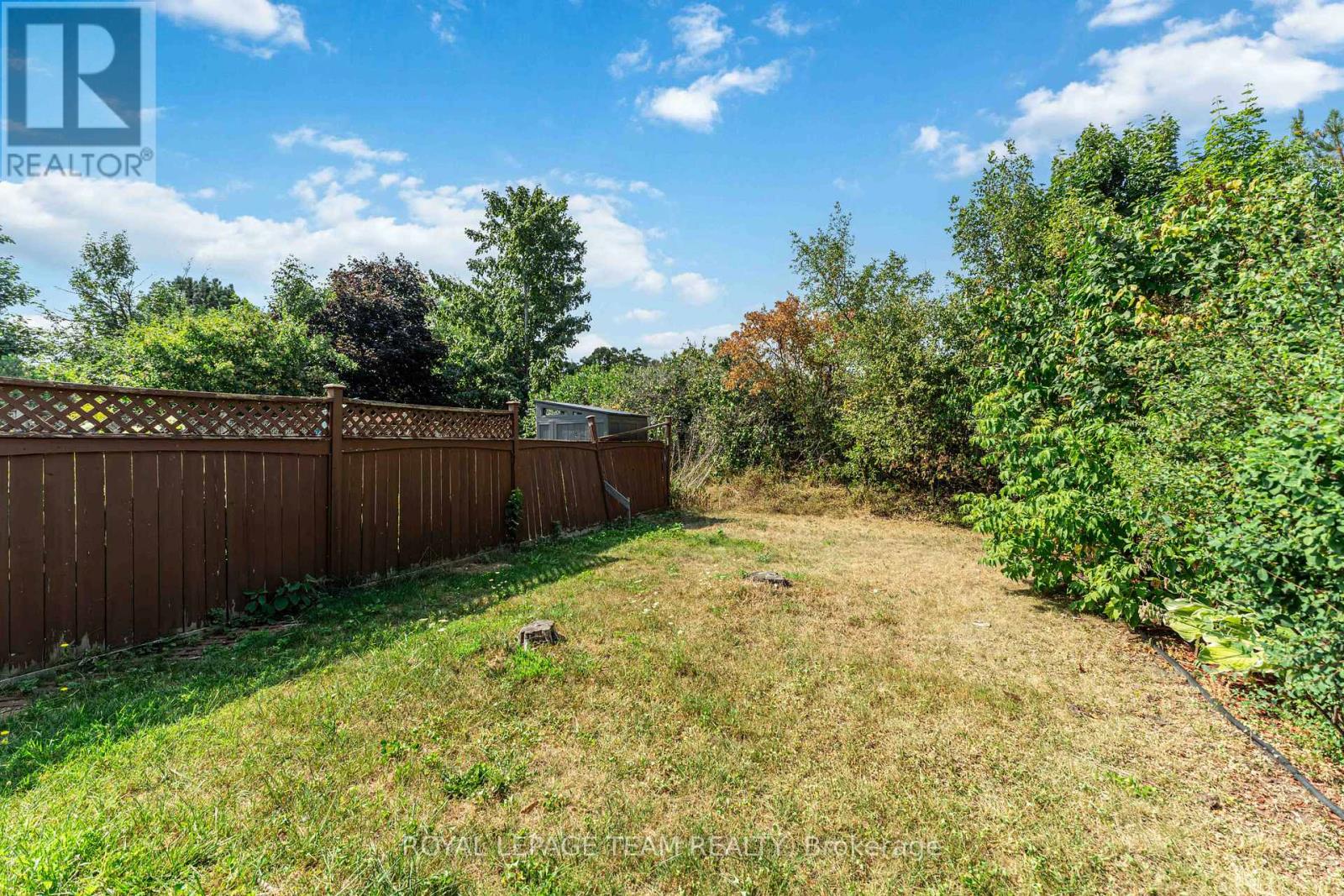 18 Ravenscroft Court, Ottawa, Ontario  K2S 1R3 - Photo 18 - X12430389