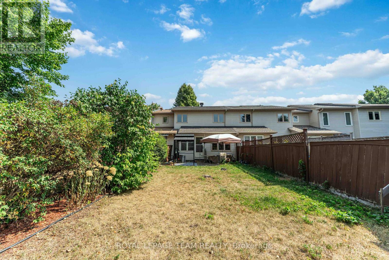 18 Ravenscroft Court, Ottawa, Ontario  K2S 1R3 - Photo 19 - X12430389