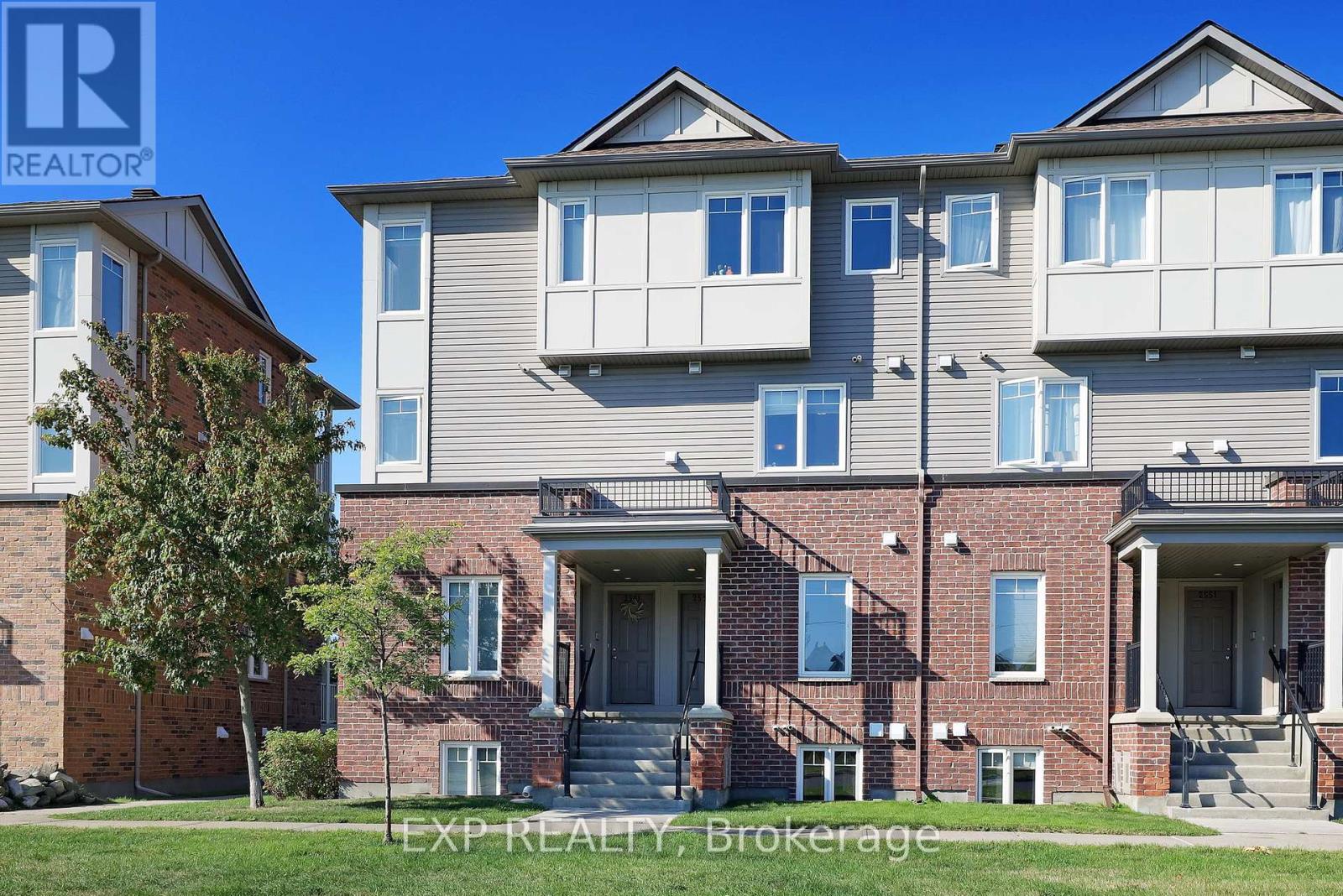 2559 Longfields Drive, Ottawa, Ontario  K2J 2L7 - Photo 2 - X12430408