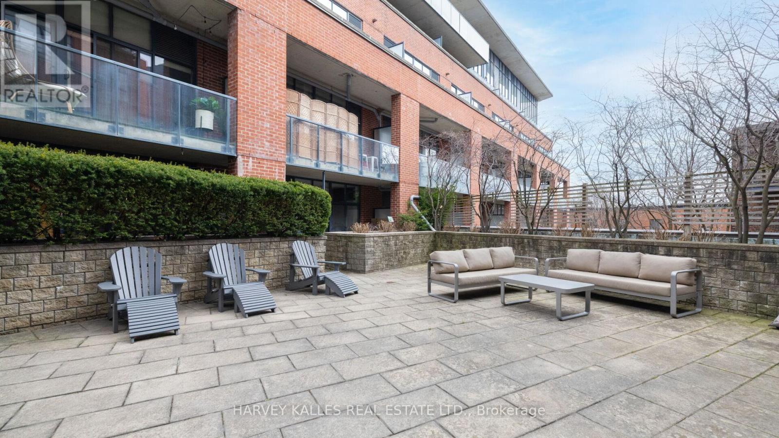 110 - 363 Sorauren Avenue, Toronto, Ontario  M6R 3C1 - Photo 15 - W12427414