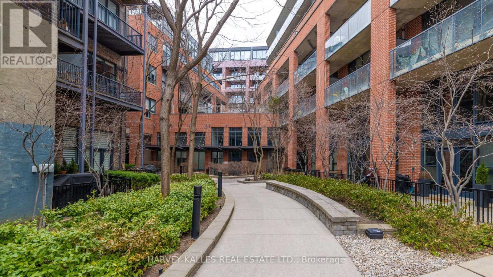 110 - 363 Sorauren Avenue, Toronto, Ontario  M6R 3C1 - Photo 17 - W12427414