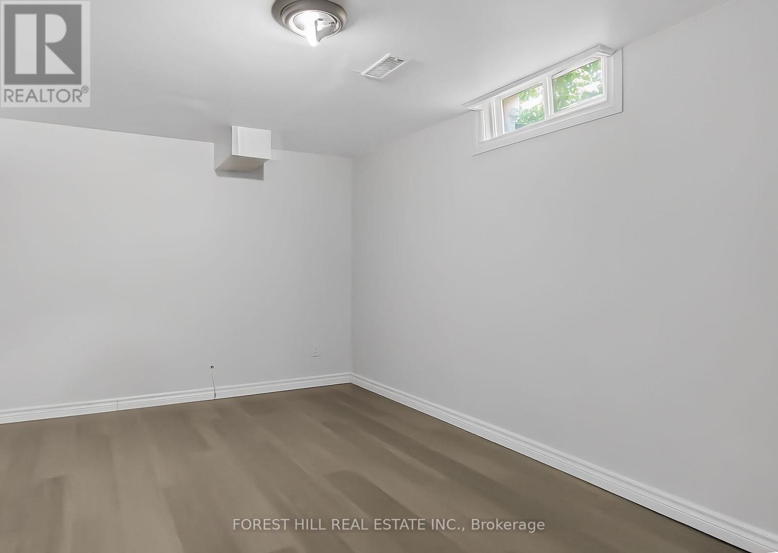 42 Vincent Crescent, London South, Ontario  N6C 4X8 - Photo 26 - X12413206